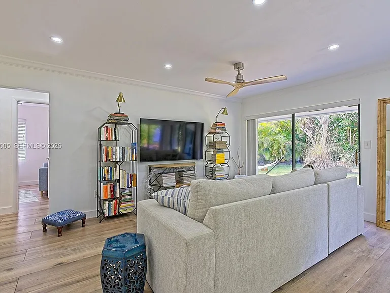 10900 SW 124th Rd — Photo 13