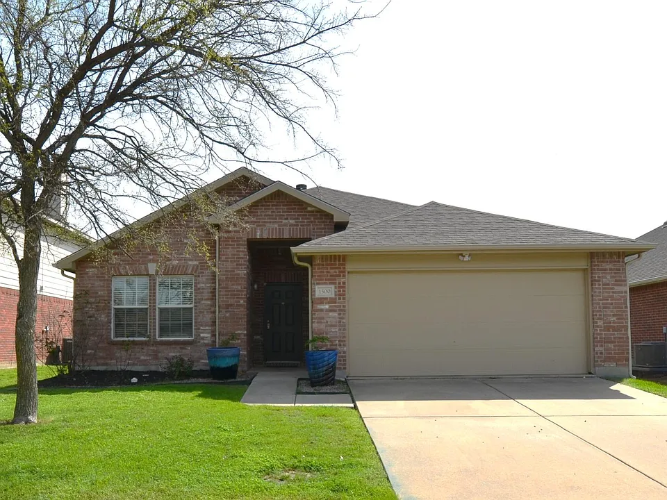 1500 Mockingbird Dr