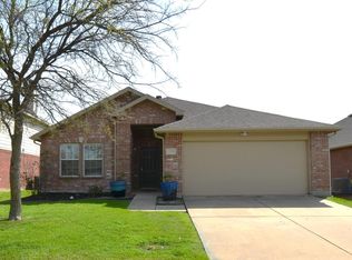 1500 Mockingbird Dr, Aubrey, TX 76227