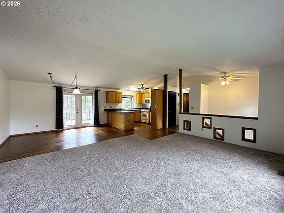 5th image of 36350 SE Dubarko Rd