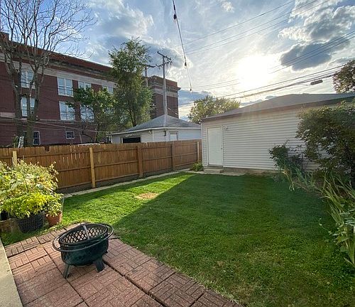 3rd image of 3344 N Monticello Ave #2