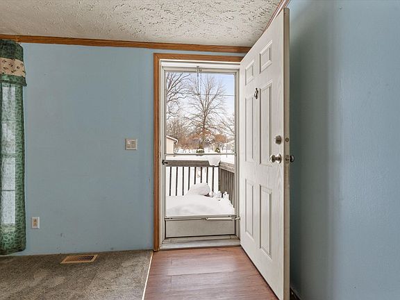 4th image of 20162 Wedgewood Dr