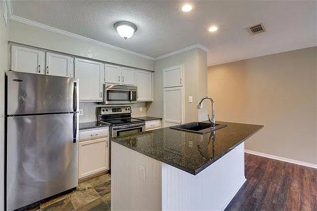 8888 Tallwood Dr #2207 — Photo 4