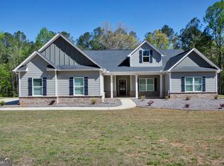 105 Hawthorn Ln, Covington, GA 30014