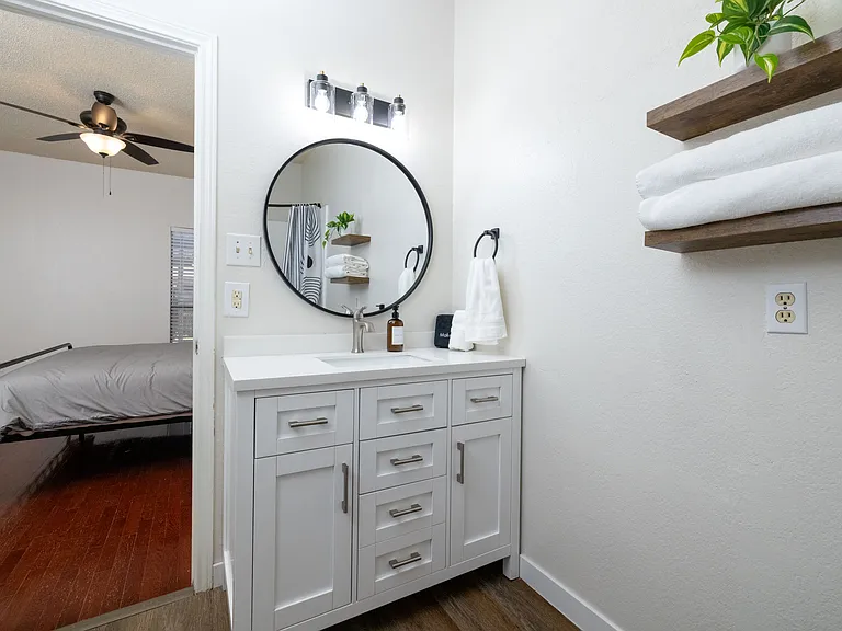 Primary bathroom- connected to the Primary bedroom. Extra towels available