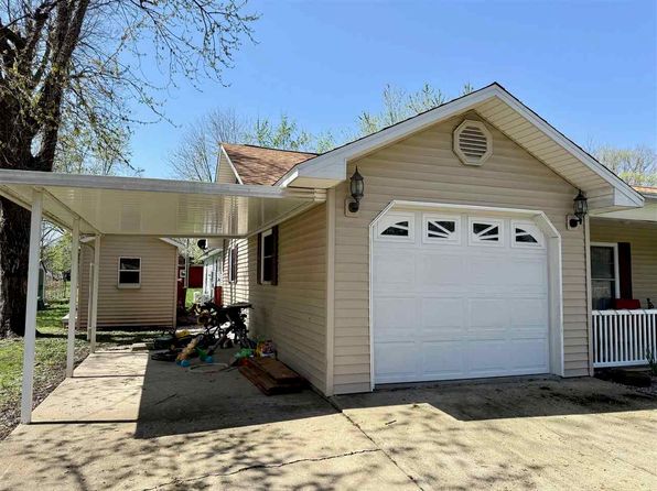 201 E Lewis St, Carlisle, IN 47838