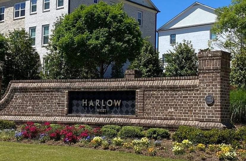 1st image of 157 Harlow Cir #165