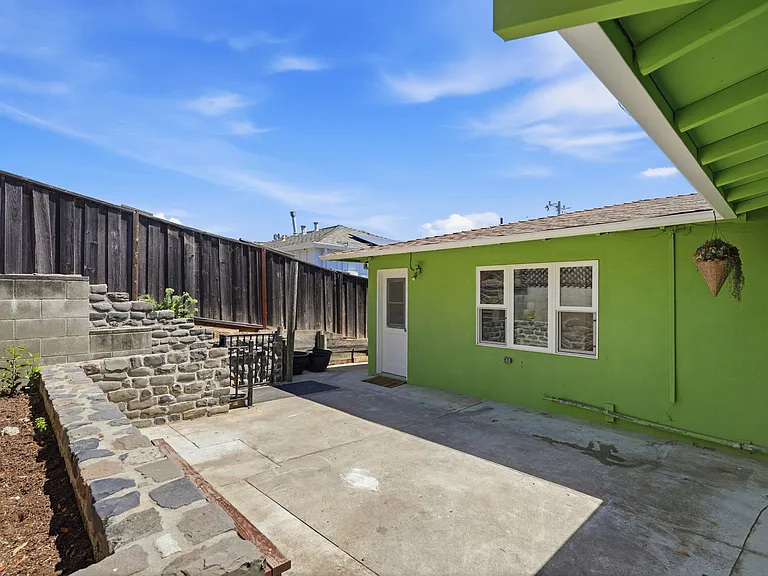 2210 Ewell Rd — Photo 31