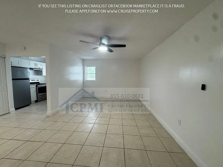 Casa Linda Apartments-3300 S Dixie Hwy — Photo 10