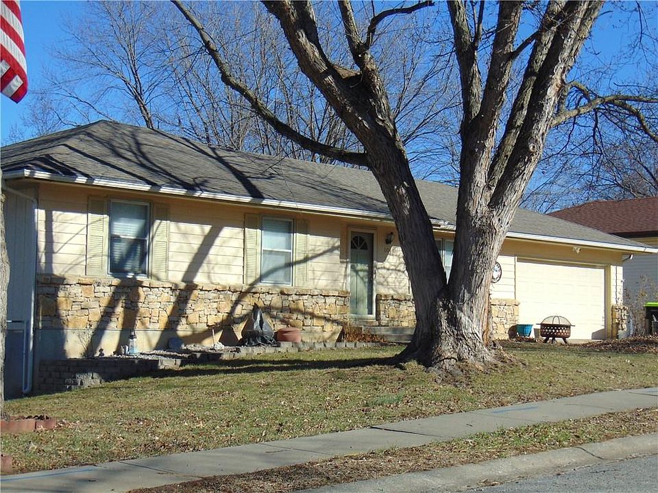 1st image of 1104 Halsey Ter