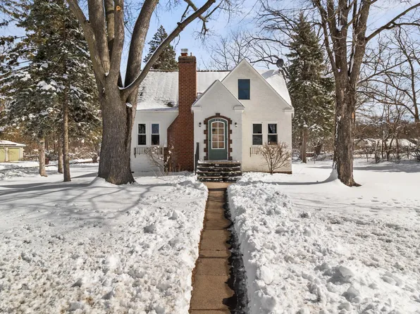 840 Mahtomedi Ave, Saint Paul, MN 55115