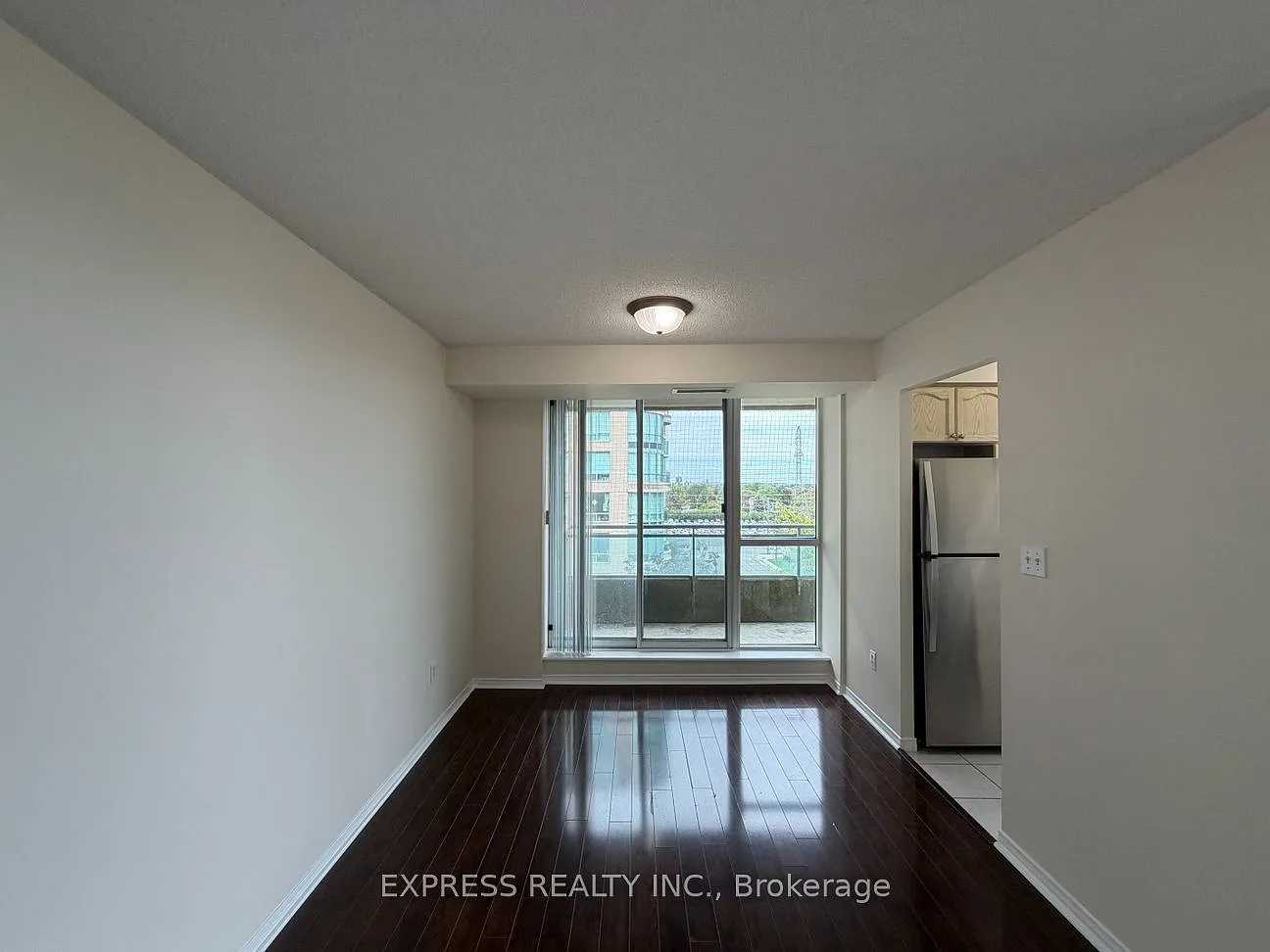 2 bed, $3,200 — Photo 4