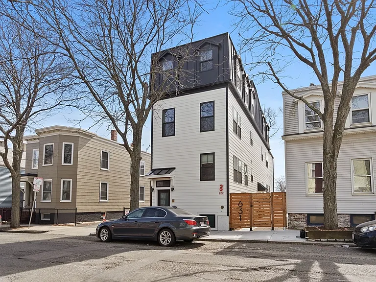 631 Saratoga St #4 — Photo 23