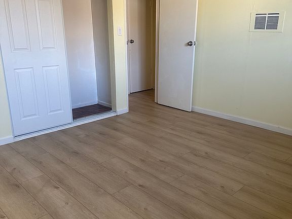 3rd image of 3520 Arroyo Seco Ave #1/4