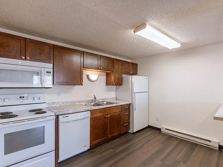 Fargo, ND Berkshire Apartments | Kitchen