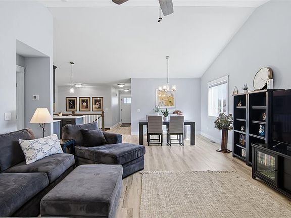 4th image of 4974 Field Crest Lane