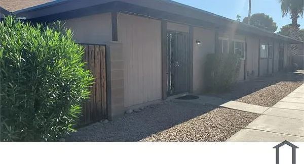 2 bed, 900 sqft, $1,500 — Photo 2