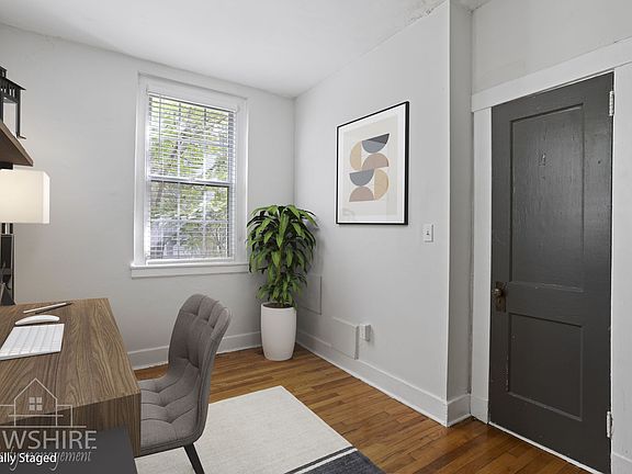 4th image of 144 W Henry St APT 108