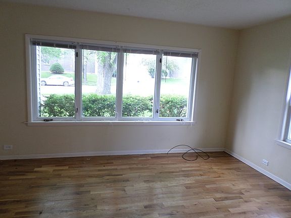 5th image of 4125 W 99th St