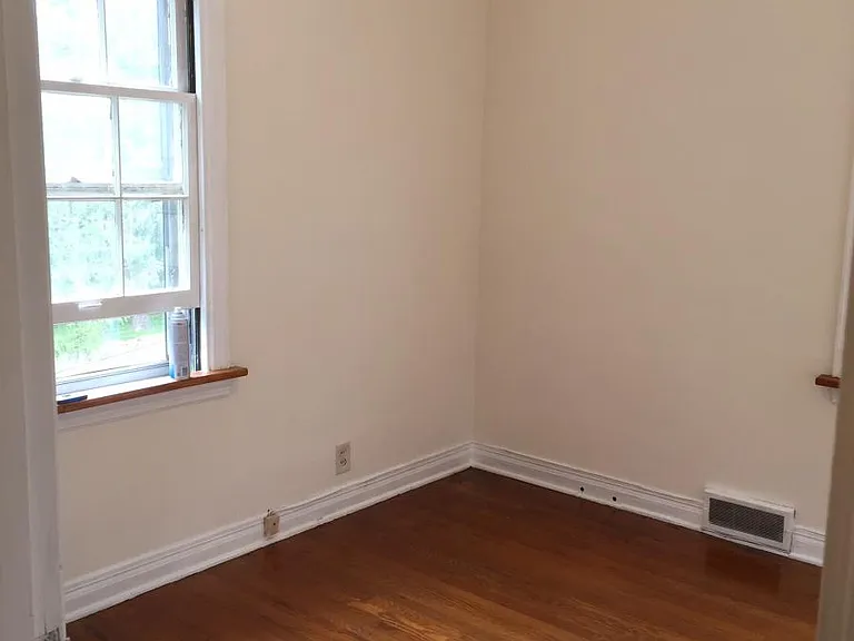 Small Bedroom