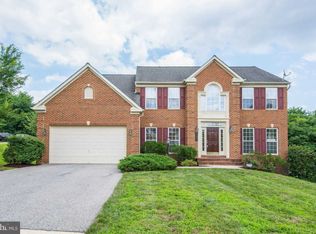 407 Potomac Ridge Dr, Fort Washington, MD 20744