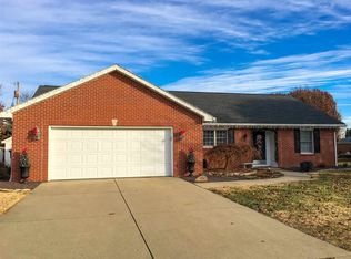 108 S Jeremy Ln, Haubstadt, IN 47639
