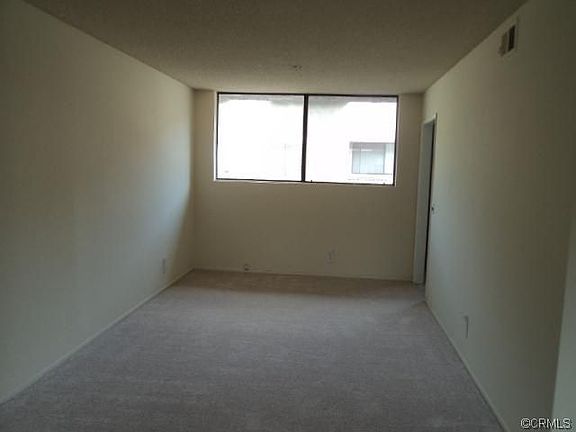3rd image of 1818 Seattle St
