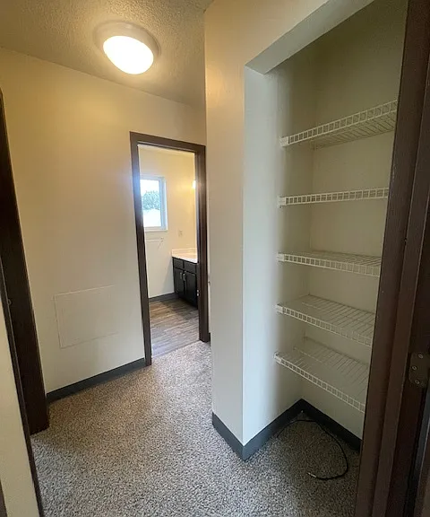 Willow Springs Apartments — Photo 14