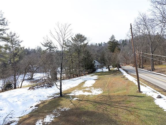 5th image of 5005 Mamont Rd