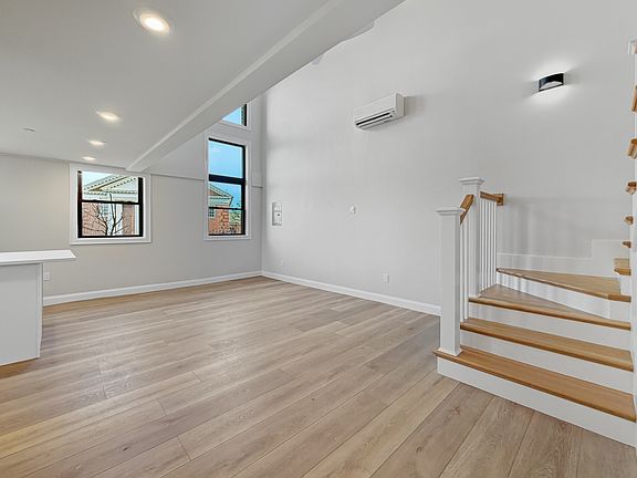 2nd image of 222 Winthrop St #207
