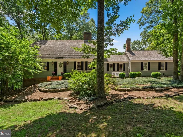 22524 Griffith Dr, Gaithersburg, MD 20882