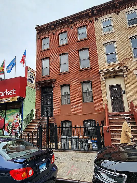 1st image of 995 Bedford Ave