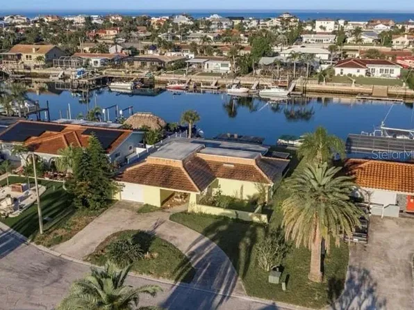 5401 Leeward Ln, New Port Richey, FL 34652