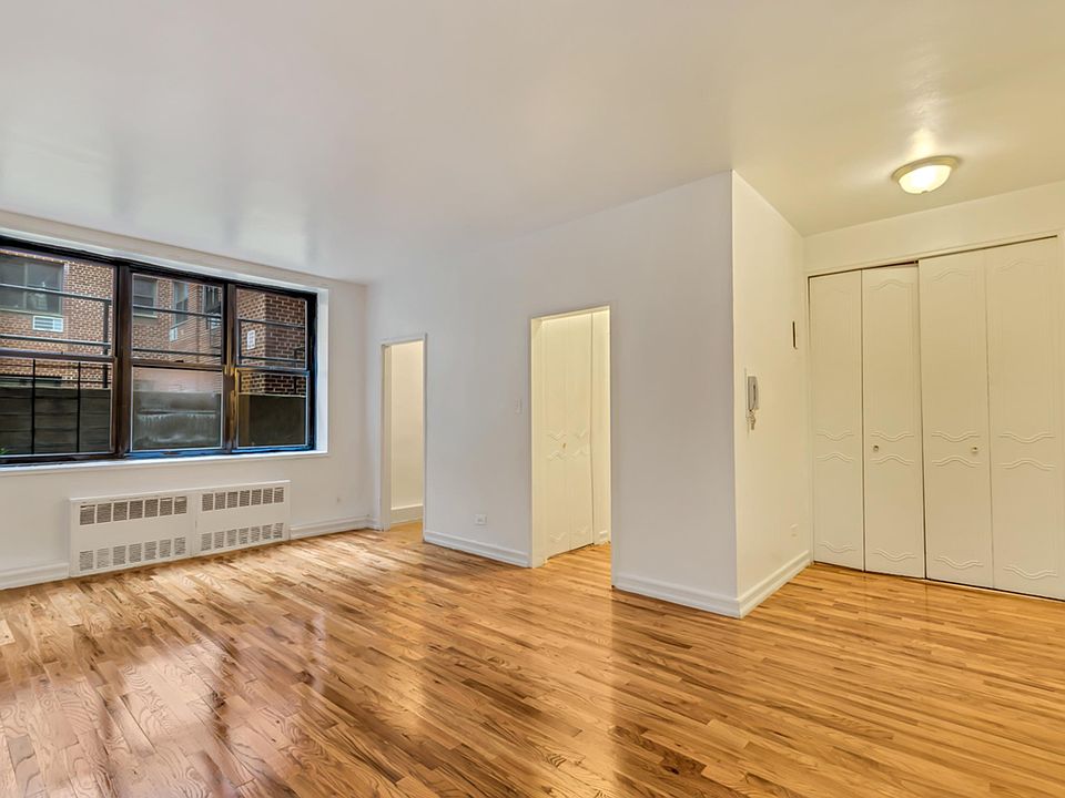1st image of 1275 E 51st St APT 1M