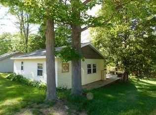 1139 Creek Rd, Beaverton, MI 48612