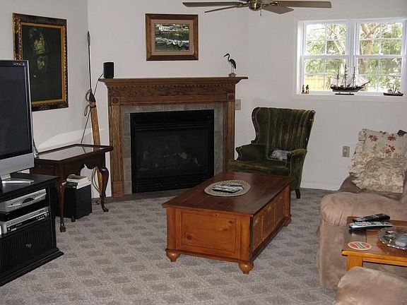 5th image of 12 Birch Ln