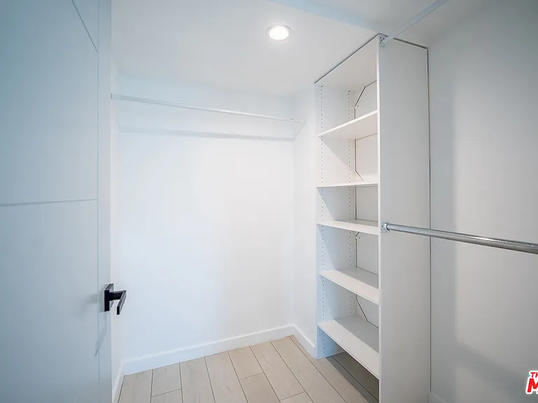 246 N Dillon St #1/2 — Photo 31
