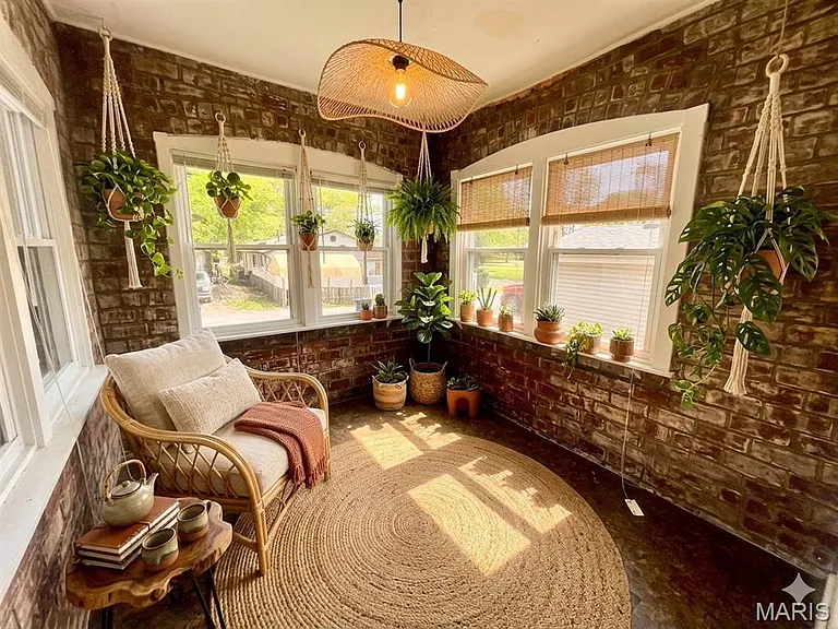 2406 Edison Ave — Photo 35