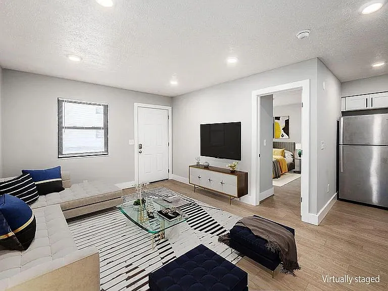 490 Forest Street — Photo 4