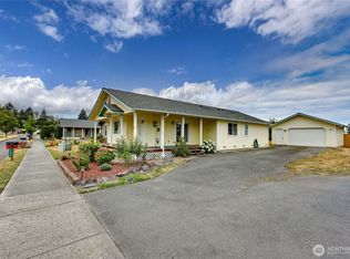 111 Alpine Loop, Sequim, WA 98382