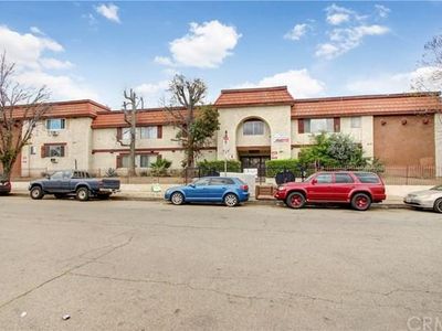 8800 Cedros Ave APT 212, Panorama City, CA, 91402