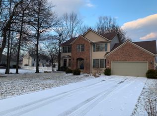1025 Wicklow Ct, Grafton, OH 44044