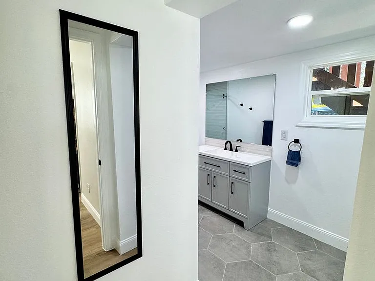 439 Carroll St — Photo 31