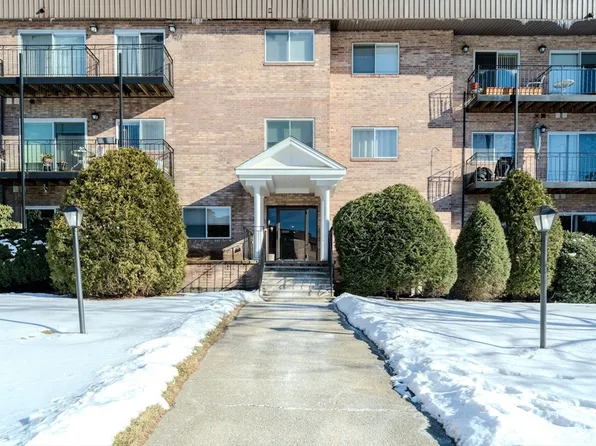 181 Littleton Rd Unit 336, Chelmsford, MA 01824