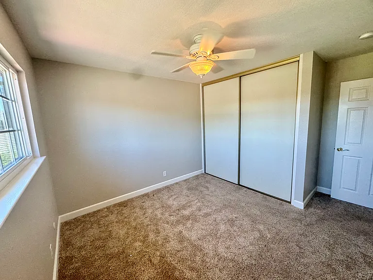 1318 Deb Ct — Photo 24