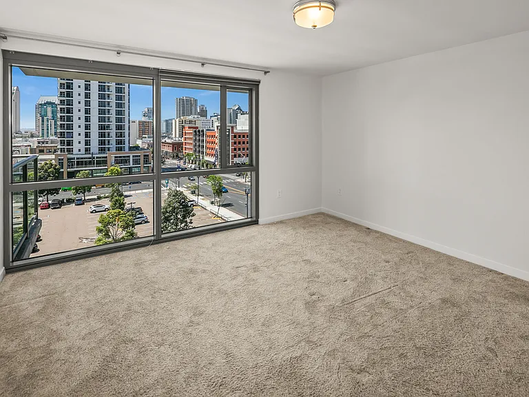 800 The Mark Ln #610 — Photo 14
