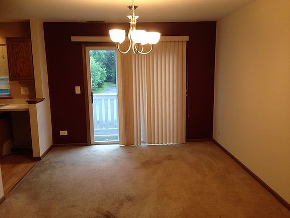 5th image of 995 S Darla Ct