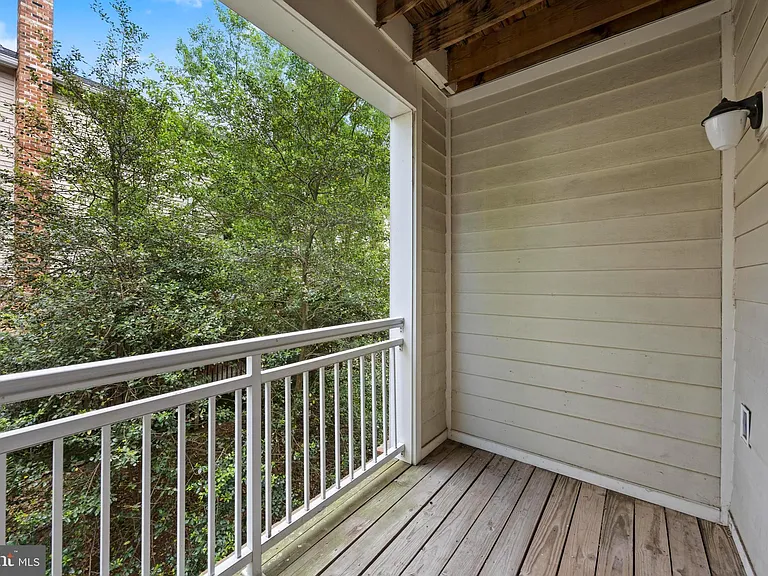 801 S Greenbrier St #215 — Photo 38