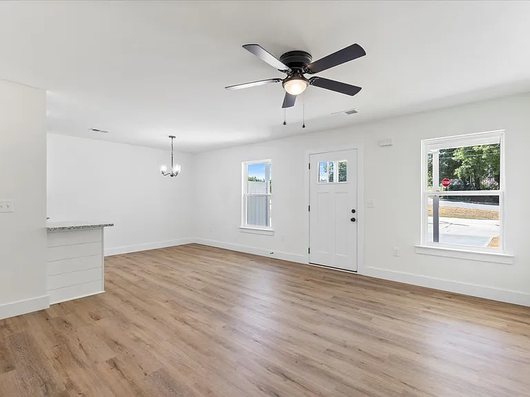 Arlington Townes Modern 3-Bedroom Townhomes in Greer, SC — Photo 52