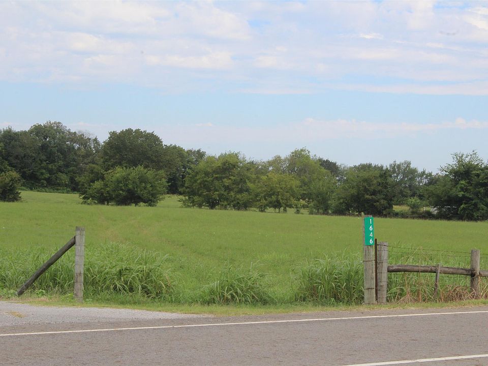 2nd image of 1646 Franklin Pike